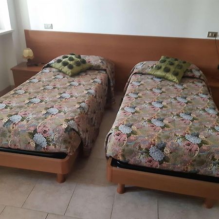 Agriturismo Andreis Alloggi 일라시 외부 사진